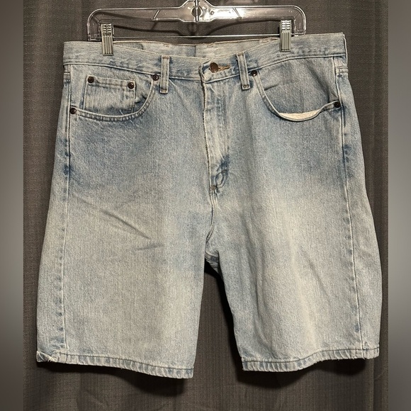Wrangler Men’s Light Denim Jean Shorts - Picture 1 of 4